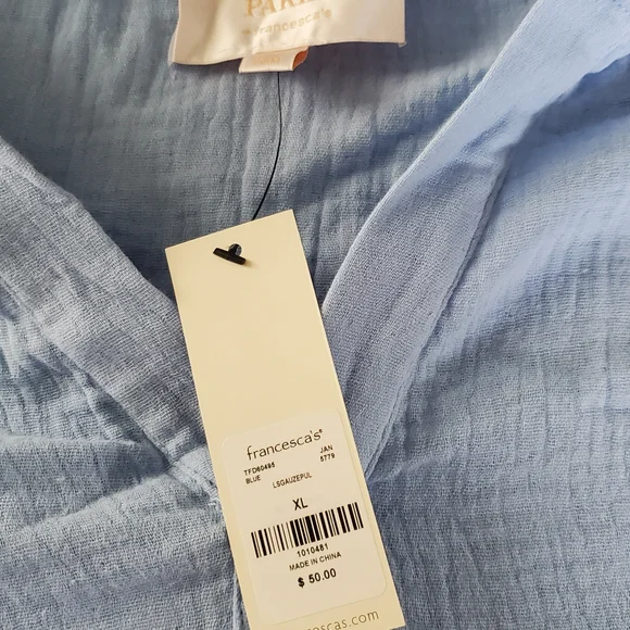 Francesca's Collections Light Blue Textured Top - Picture 2 of 2